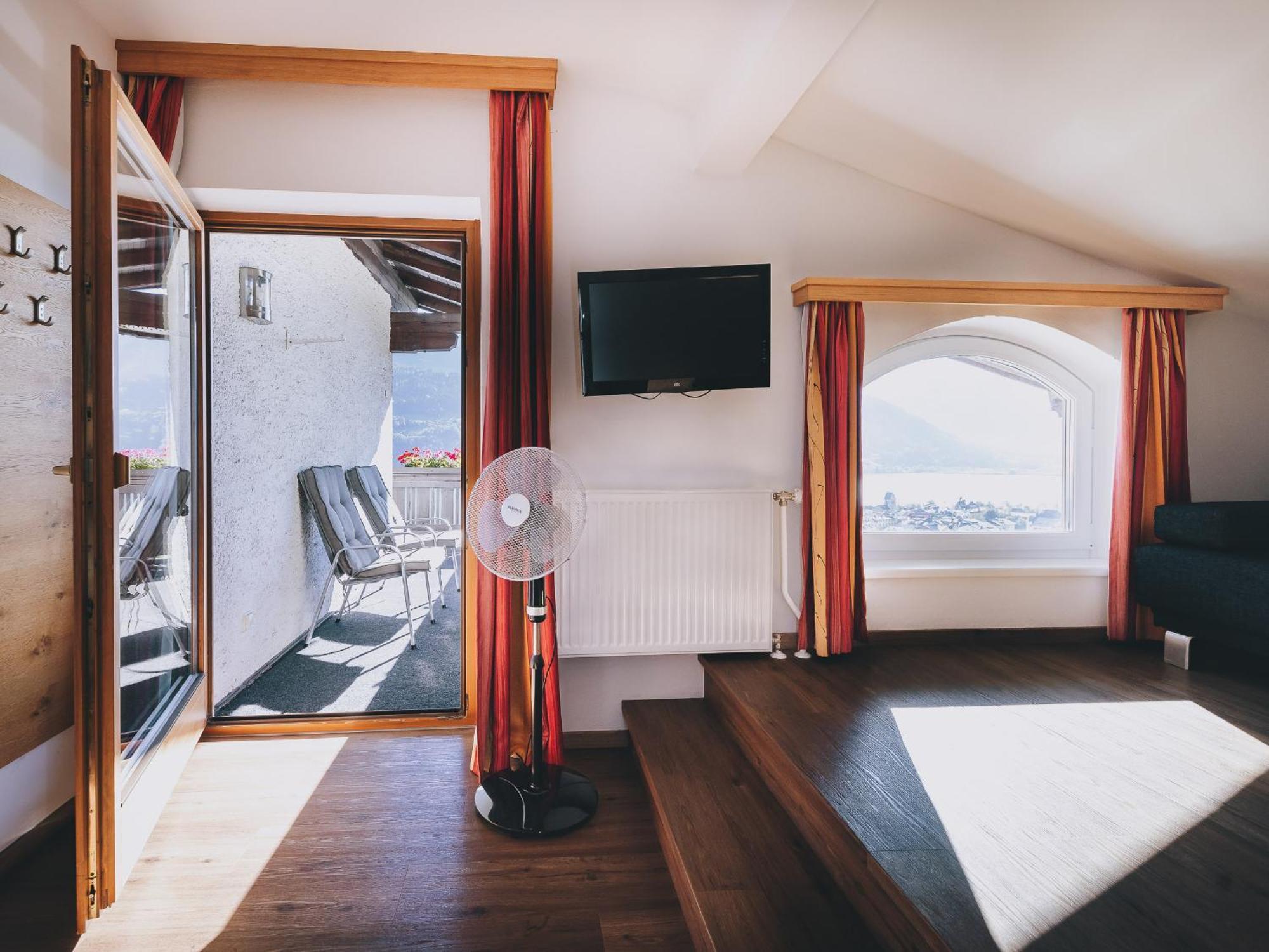 Haus Altenberger By We Rent, Summercard Included Zell am See Esterno foto